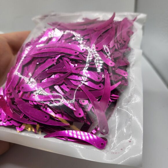 1000pcs Chilli Ivory Shape Sequins 5*32mm PVC Flat Paillette 1 Hole Fuscia - Picture 4 of 5